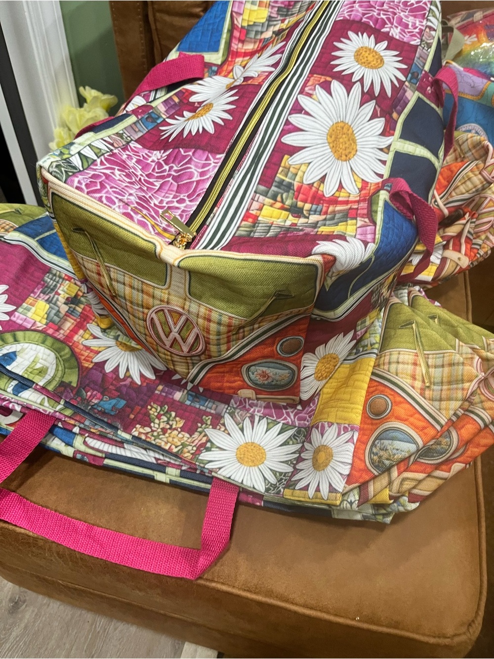 Floral Daisy Print Hippie Van Duffel y